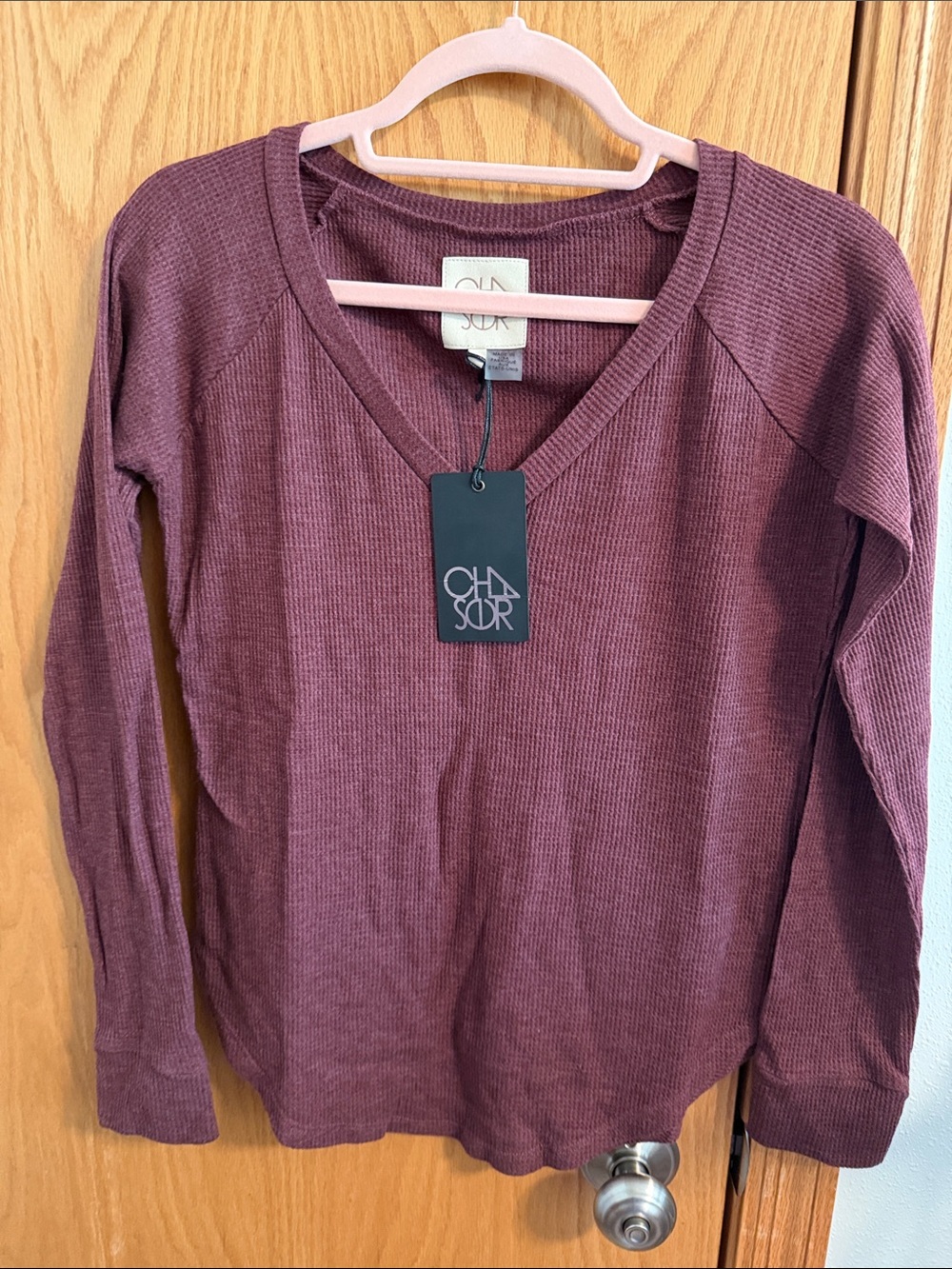 🫶🏼5 for $45!!🫶🏼Chaser V-Neck Thermal Sweater in Dusty Plum/Burgundy